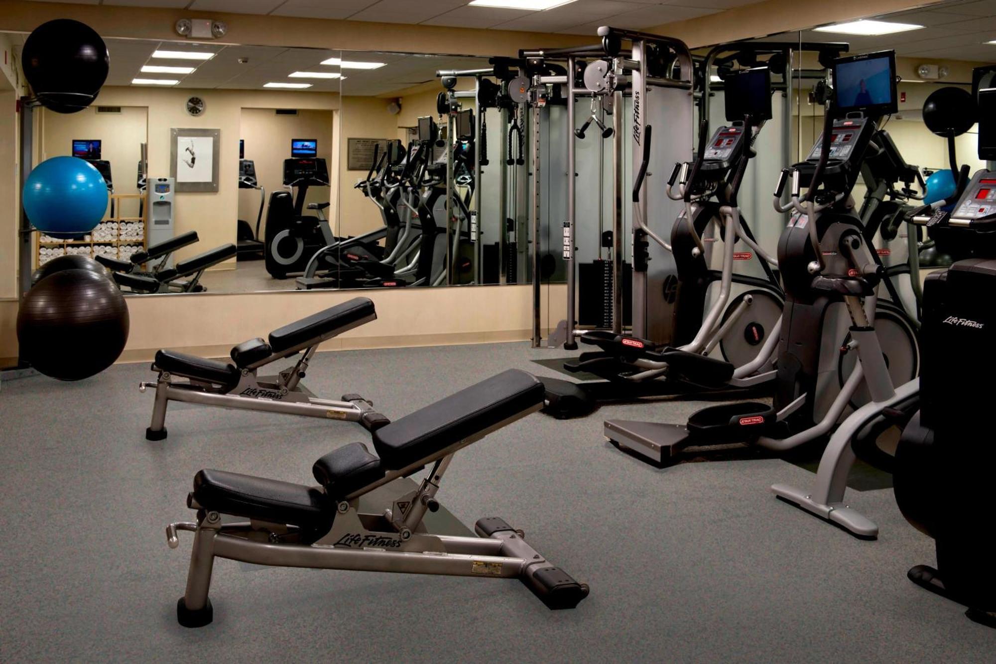 Marriott Melville Long Island Екстериор снимка